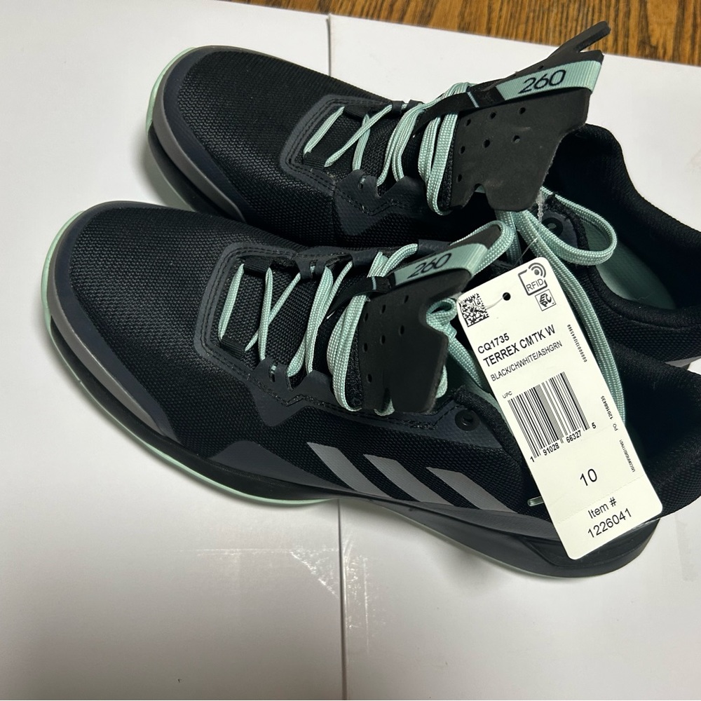 NWT Adidas Terrex tennis shoes W10